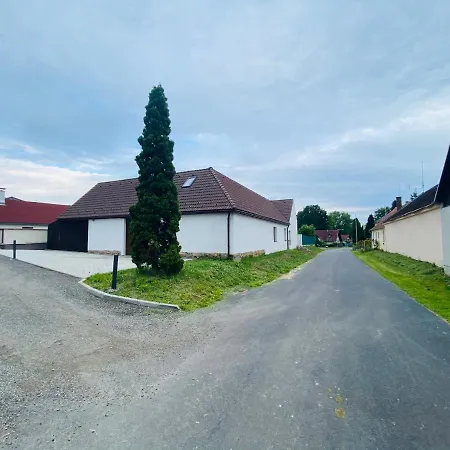 U Nas Na Chalupe Villa Borovany  Exterior photo